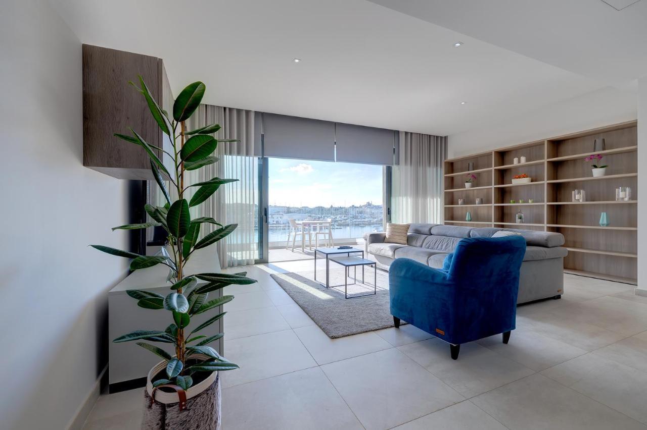 Superlative Apartment With Valletta And Harbour Views Sliema Extérieur photo